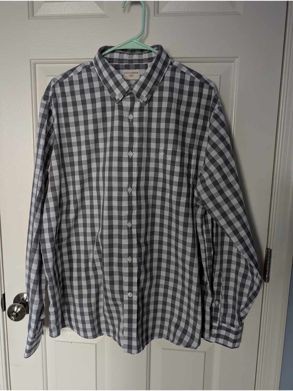Dockers white and gray gingham pattern button-down shirt